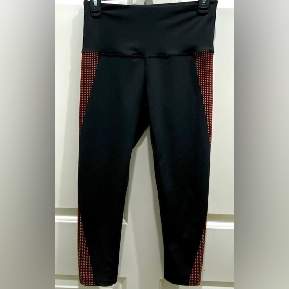 BSP Better Sports Performance Black Coral SZ M Athleisure Gym Workout Leggings